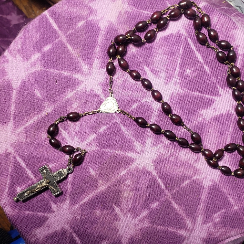 1930's ANTIQUE 95 YRS OLD ROSARY BEADS INCLUDES RELIC TERRA CATACOMBE CROSS